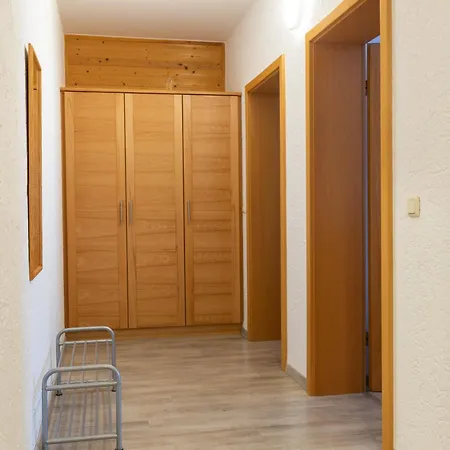 Maderhof Apartamento