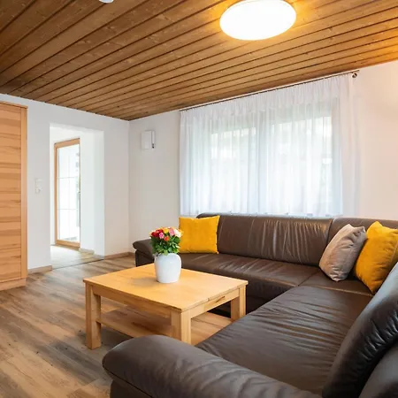 Maderhof Apartamento