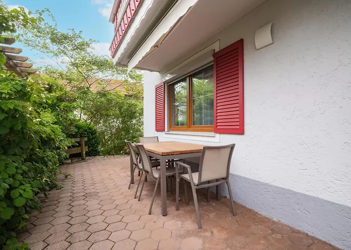 Maderhof 公寓 *